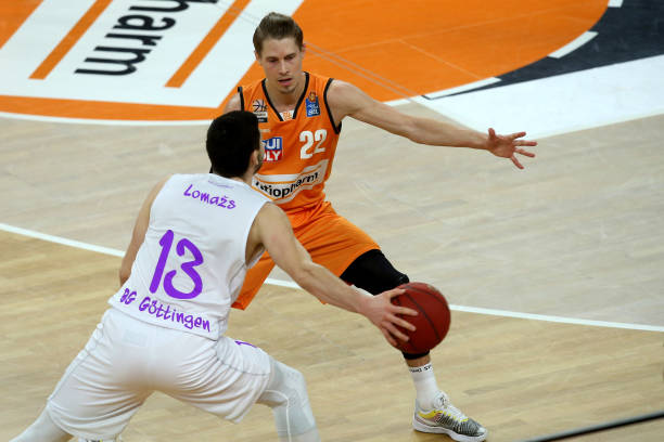 对比更强的 对比更强的